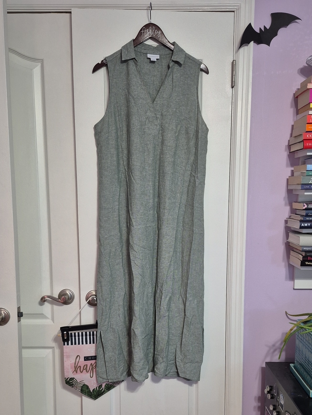 LIZ CLAIBORNE Sleeveless Collared Linen Maxi Dress in Heathered Sage Green